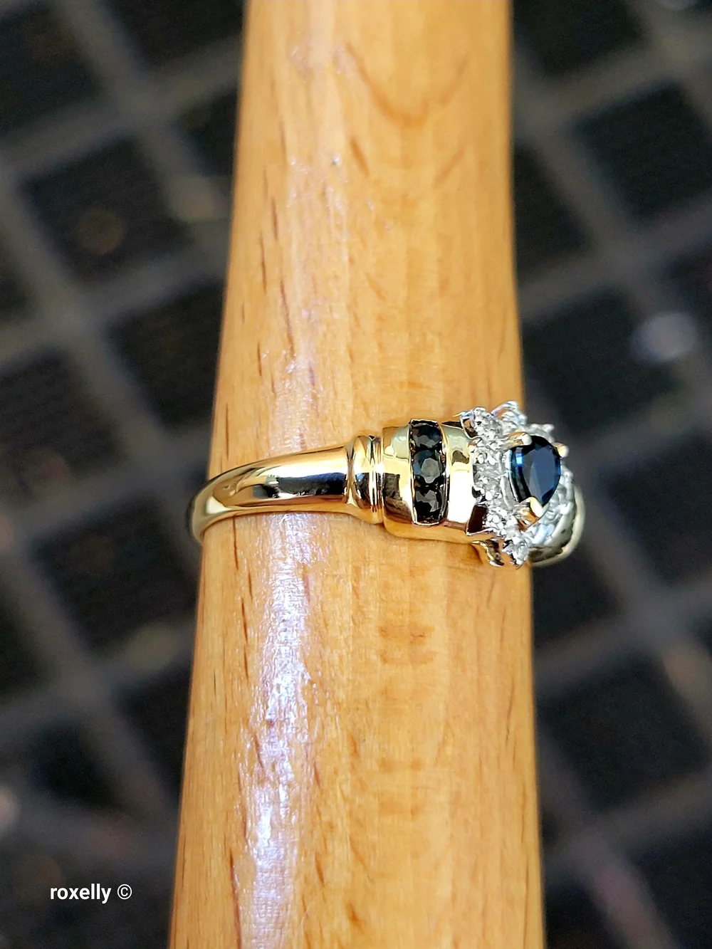 10K Yellow Gold Sapphires and Genuine Diamond Ring Size 7, Solid Gold! 👌🎁
